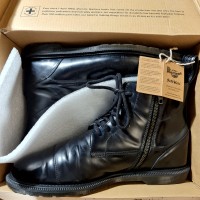 Ботинки Dr. Martens Winchester AW501