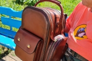 Backpack made of Italian leather with two compartments and four pockets